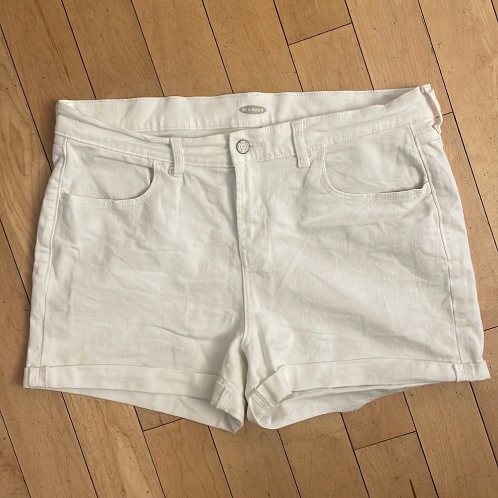 Old Navy | White Cuffed Denim Shorts with Stretch